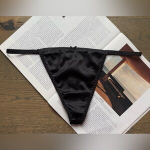 New Victoria’s Secret Satin String Thong In Black Size XL